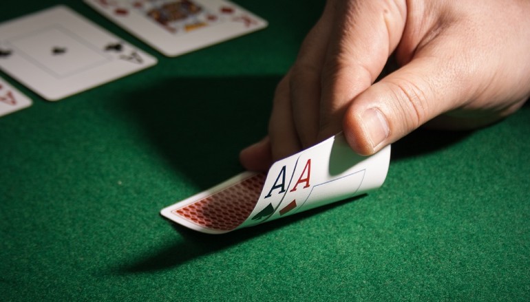 Как правильно пасовать в покере