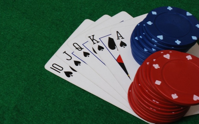 Как украсть блайнды в покере