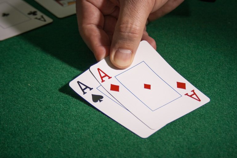 Как украсть блайнды в покере