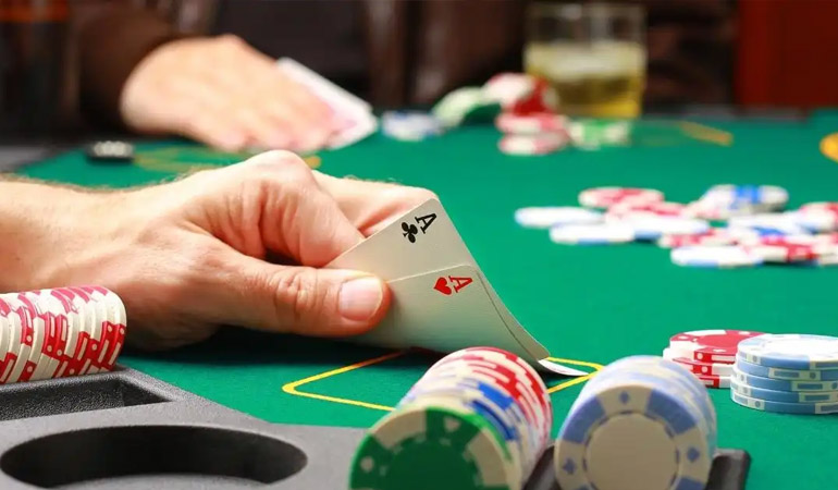 Как играть в покер в 2023-м